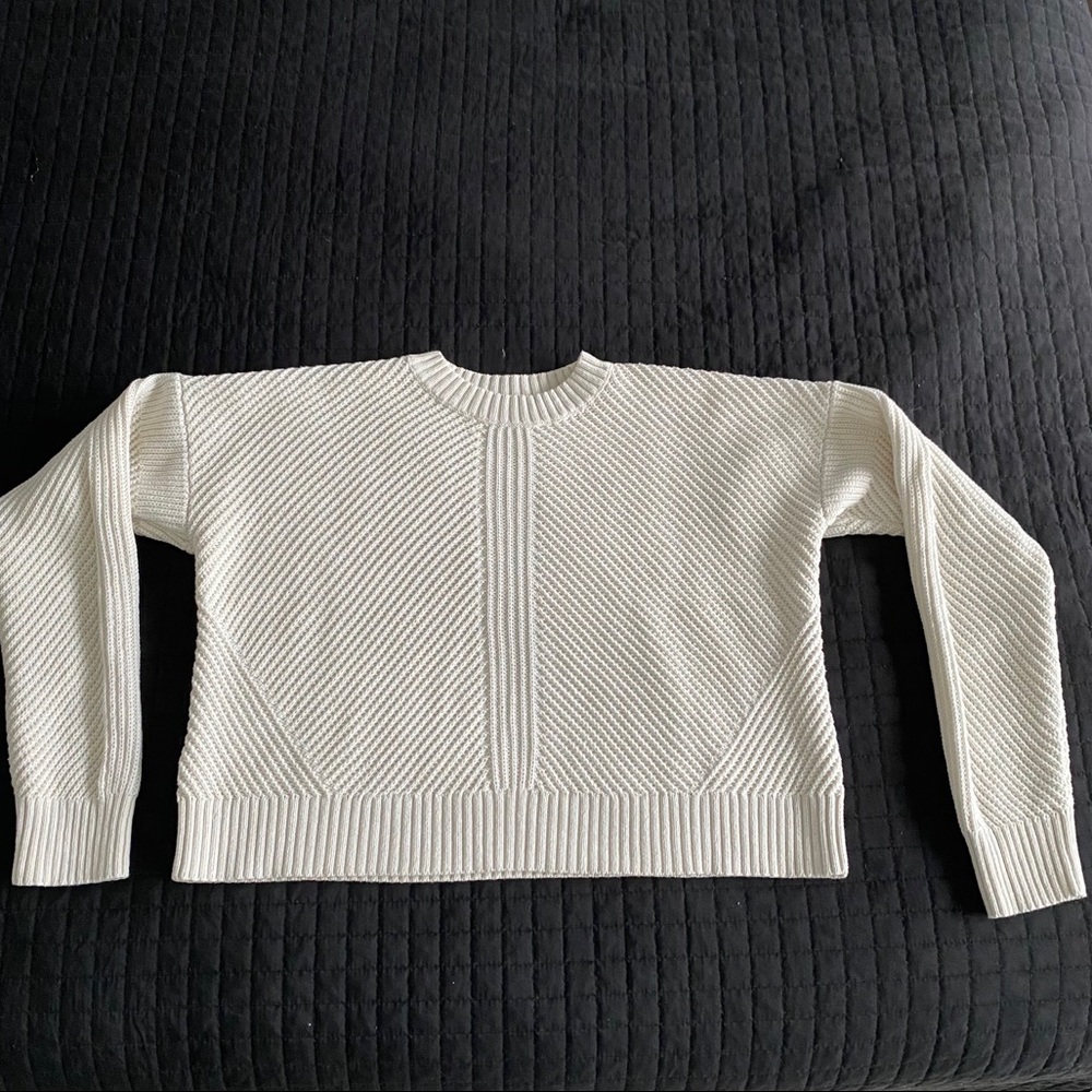 Lululemon sweater